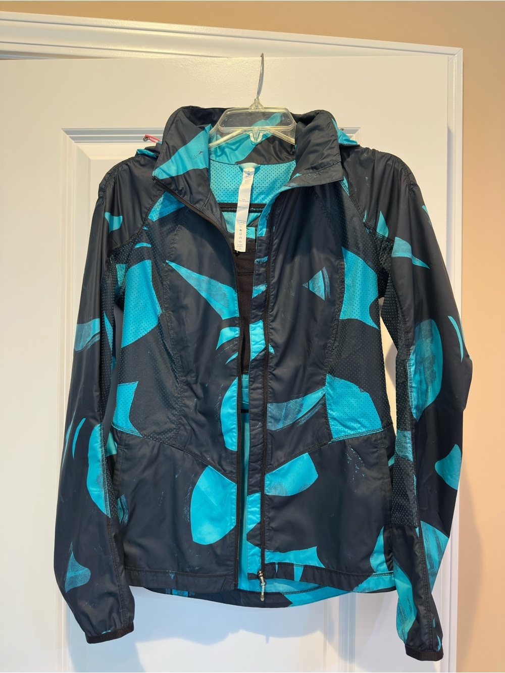lululemon athletica Navy and Turquoise Patterned Ski Jacket